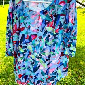 Soft Surroundings ladies top. Size L.  3/4 sleeves